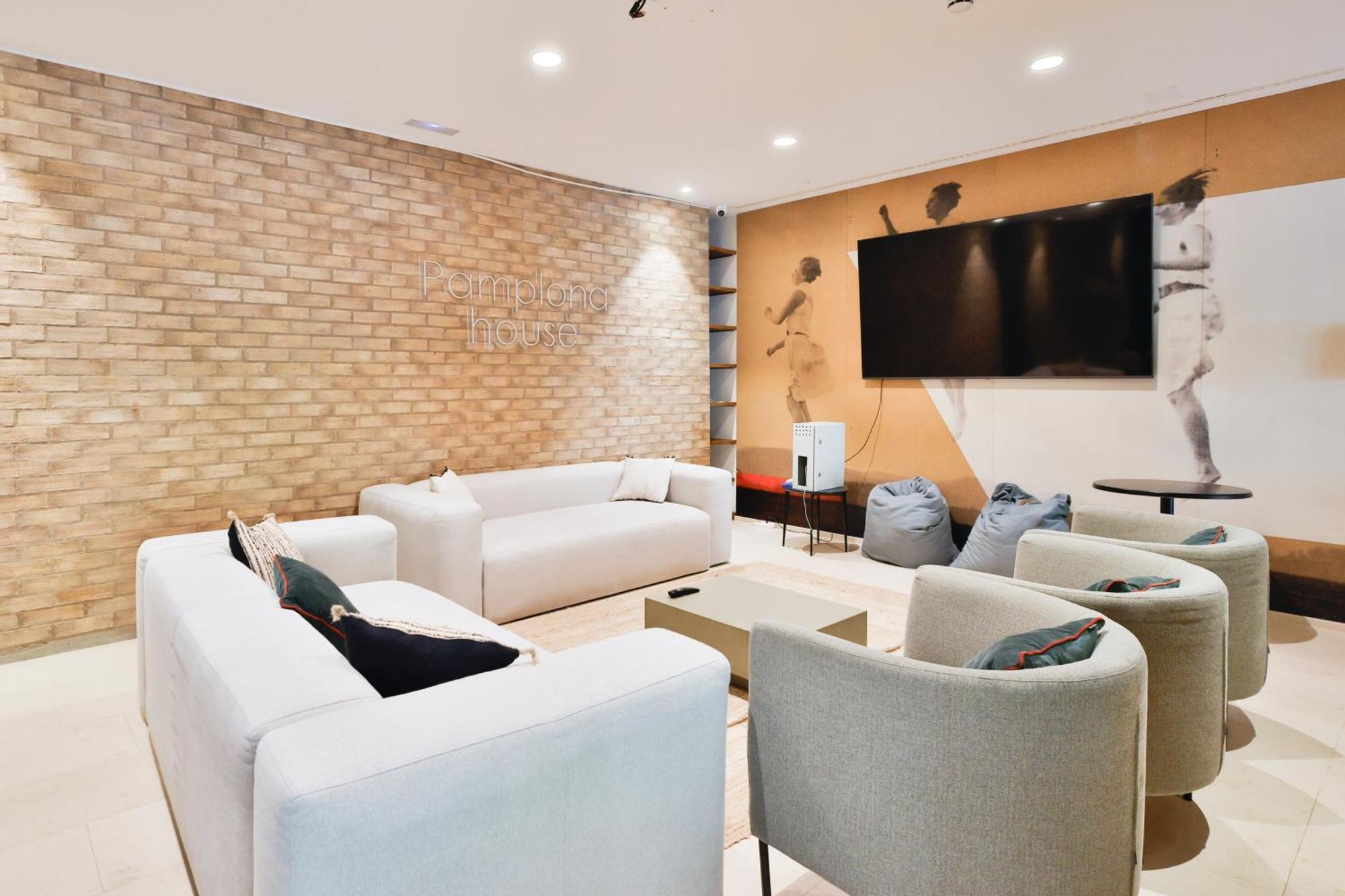 Micampus Pamplona Student Residence Ngoại thất bức ảnh